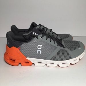 On Cloud Runninng shoes Size 10 Mens